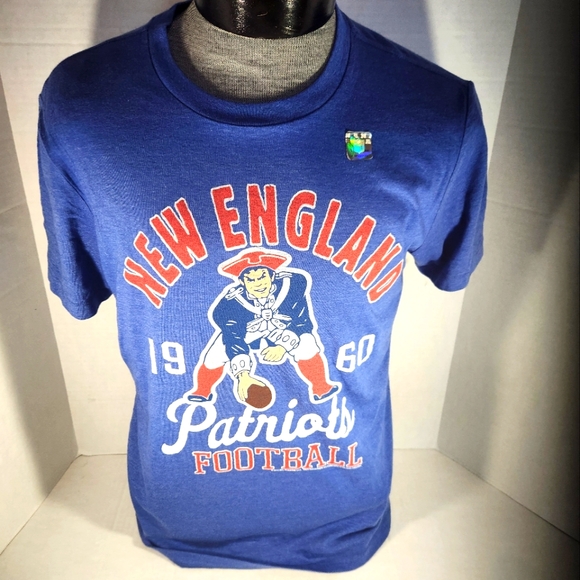 NWT Men's New England Patriots 1960 Football T-shirt - Picture 1 of 4